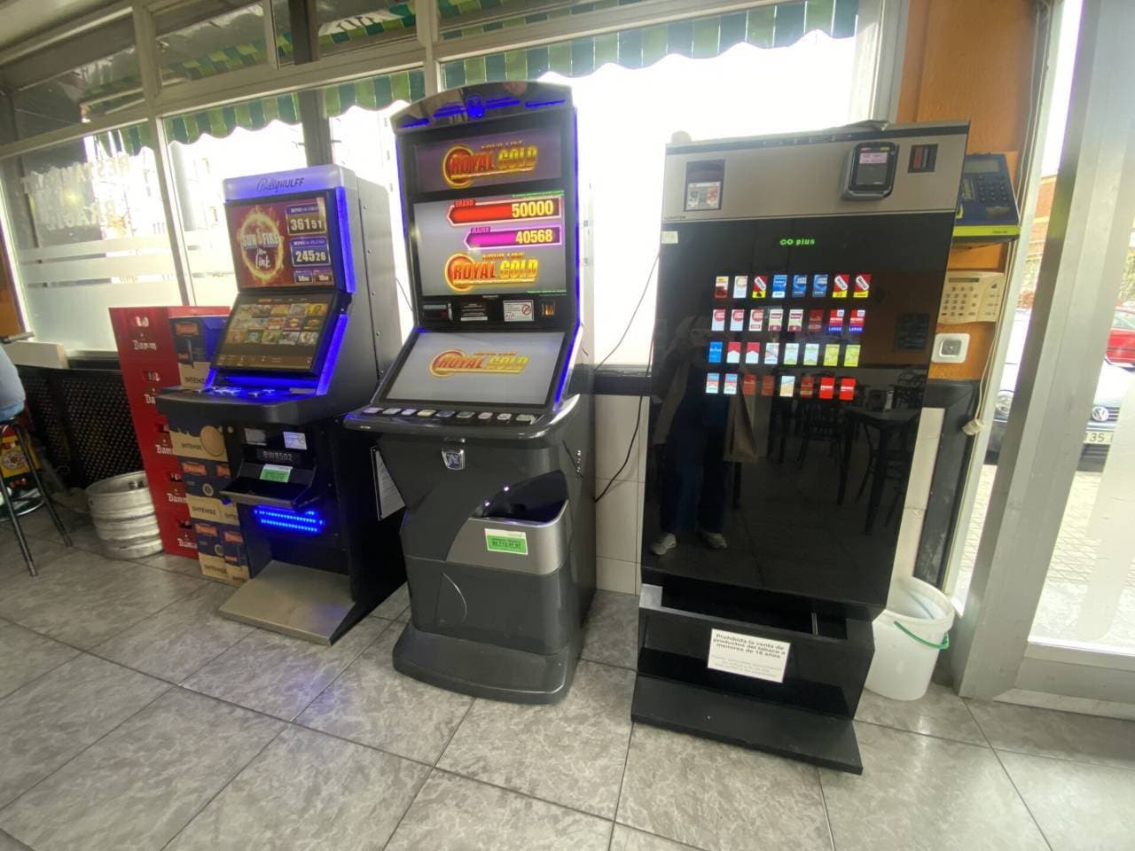 Local commercial dans L'Hospitalet de Llobregat à louer Photo intérieure– Image 1 sur 5