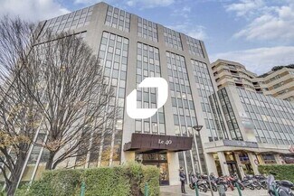 Plus de détails pour 40 Boulevard Henri Sellier, Suresnes - Bureau à louer