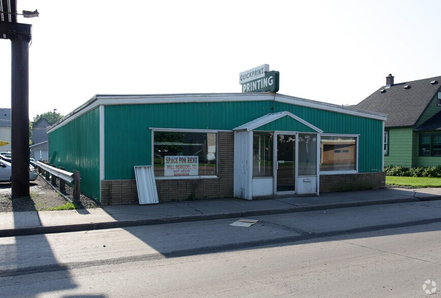 1908 Tower Ave, Superior, WI à vendre - Photo principale – Image 1 sur 35