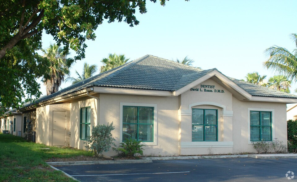3635 Bonita Beach Rd, Bonita Springs, FL à louer - Photo de l’immeuble – Image 3 sur 26