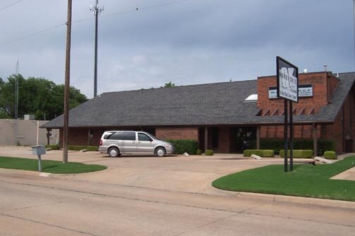 2613 N Van Buren St, Enid, OK à louer - Photo principale – Image 1 sur 3