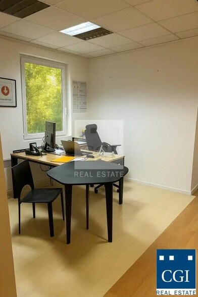 Bureau dans Eybens à louer - Photo de l’immeuble – Image 2 sur 4