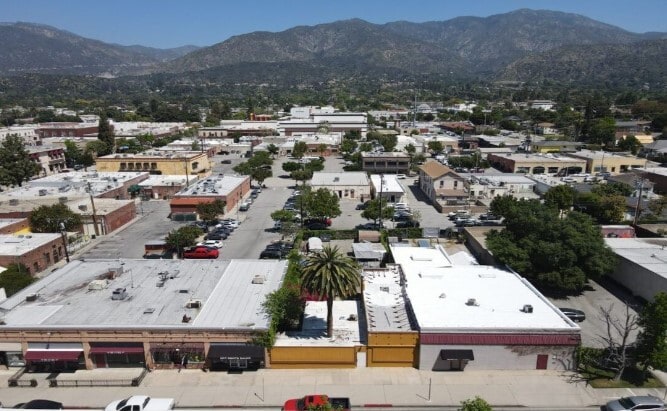 123 E Olive Ave, Monrovia, CA à vendre - Photo principale – Image 1 sur 3