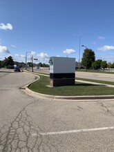 2363 Holmgren Way, Green Bay, WI à louer Photo intérieure– Image 2 sur 10