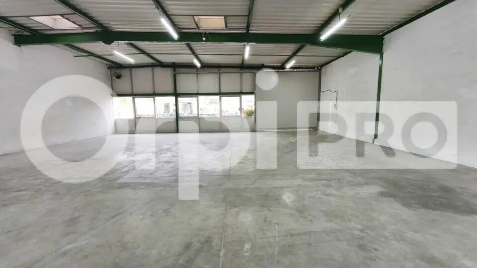 Bureau dans Villebon-sur-Yvette à louer - Photo de l’immeuble – Image 1 sur 7