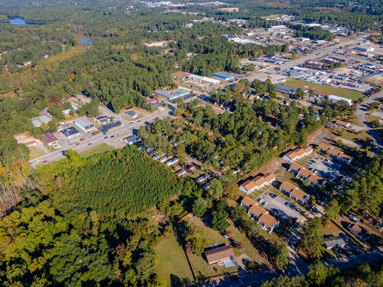 1800 - 1802 Pamalee Dr, Fayetteville, NC à vendre - Photo de l’immeuble – Image 2 sur 6