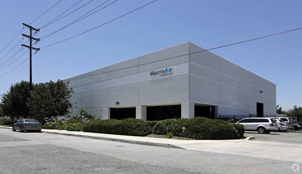 794 S Allen St, San Bernardino, CA à vendre - Photo de l’immeuble – Image 2 sur 6