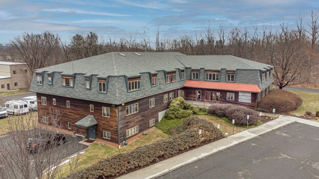 32 Industrial Dr E, Northampton, MA à vendre Photo de l’immeuble– Image 1 sur 29