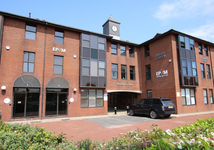 1-11 Winchester Place, North St, Poole à louer - Photo de l’immeuble – Image 2 sur 21