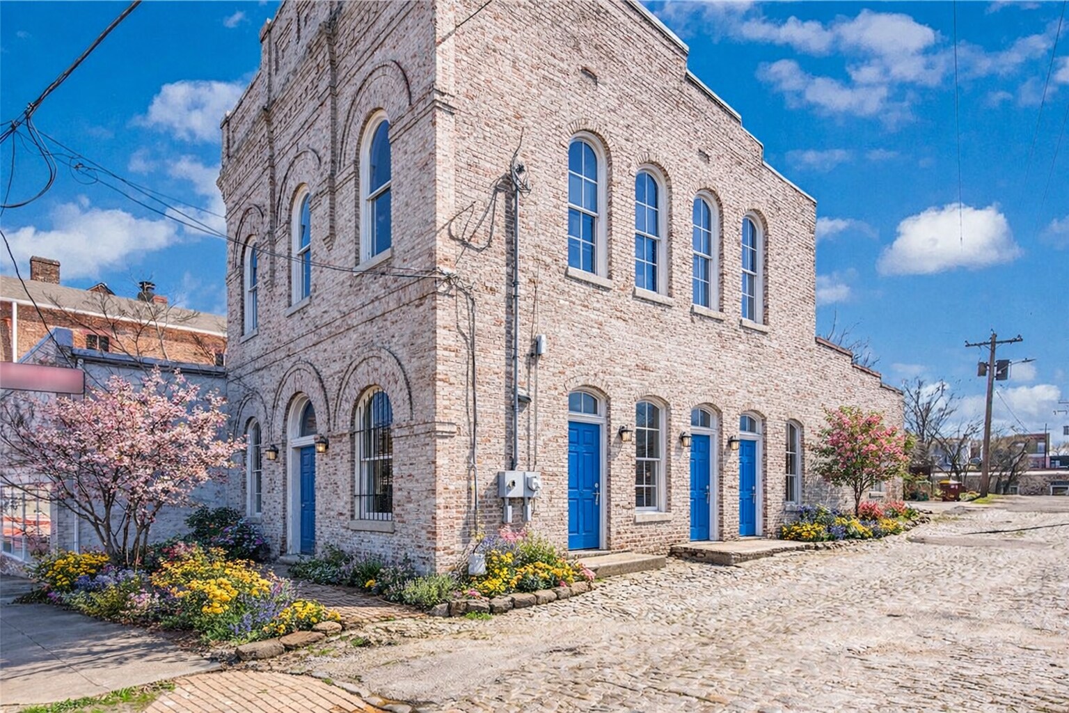 124 W Bank St, Petersburg, VA à louer Photo principale– Image 1 sur 13