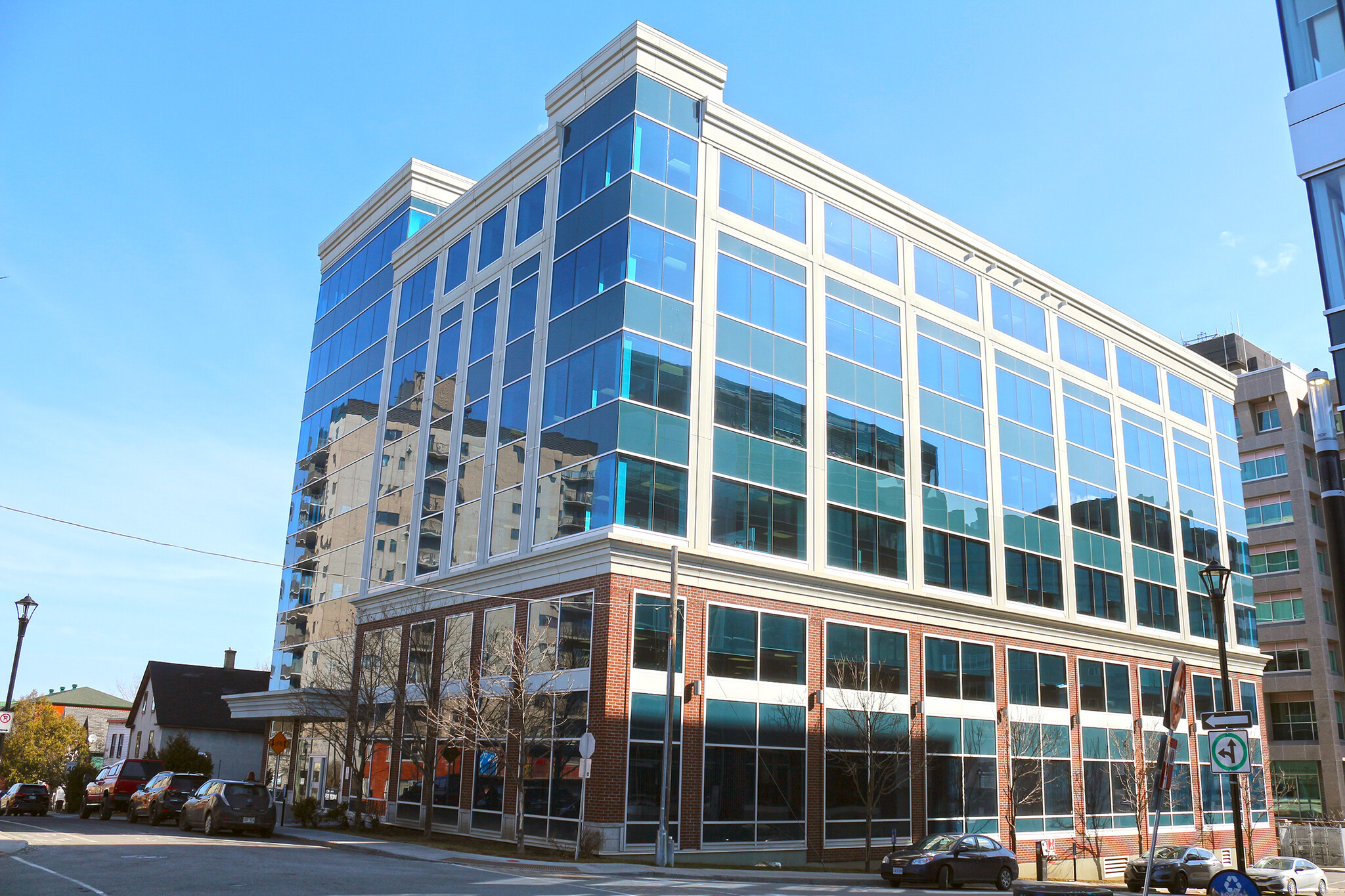 72 Rue Laval, Gatineau, QC à louer Photo de l’immeuble– Image 1 sur 8