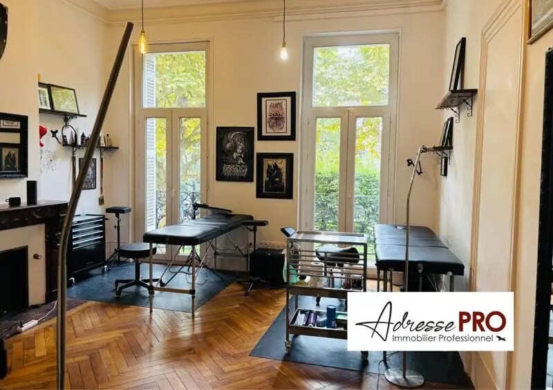 Local commercial dans Bordeaux à louer Photo de l’immeuble– Image 1 sur 7