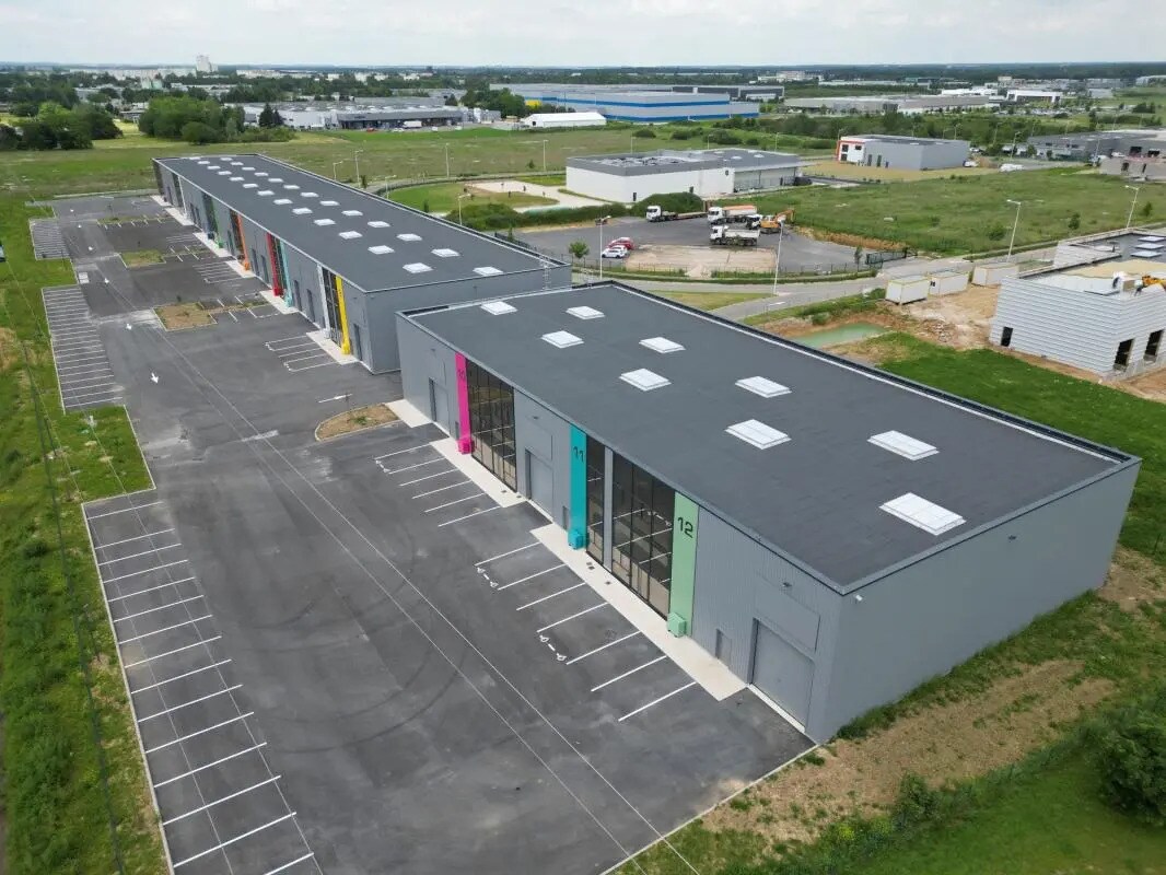 Industriel/Logistique dans Chartres à louer Photo de l’immeuble– Image 1 sur 12