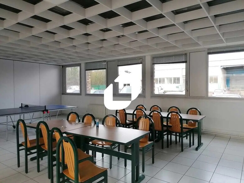 Local d’activités dans Villebon-sur-Yvette à louer - Photo intérieure – Image 2 sur 15