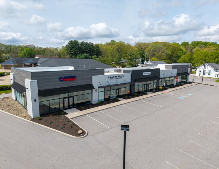 9 S Main St, Munroe Falls, OH à louer - Photo de l’immeuble – Image 1 sur 4