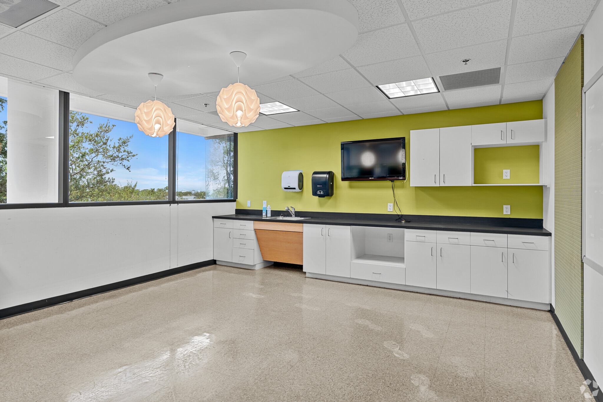 1901 W Cypress Creek Rd, Fort Lauderdale, FL à louer Photo intérieure– Image 1 sur 8