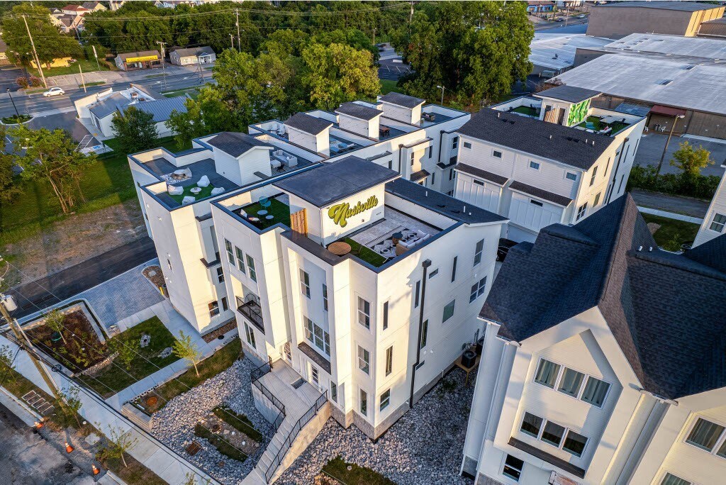 5631 Lenox Ave #14 Units, Nashville, TN portefeuille de 5 biens à vendre sur LoopNet.fr Photo principale– Image 1 sur 6