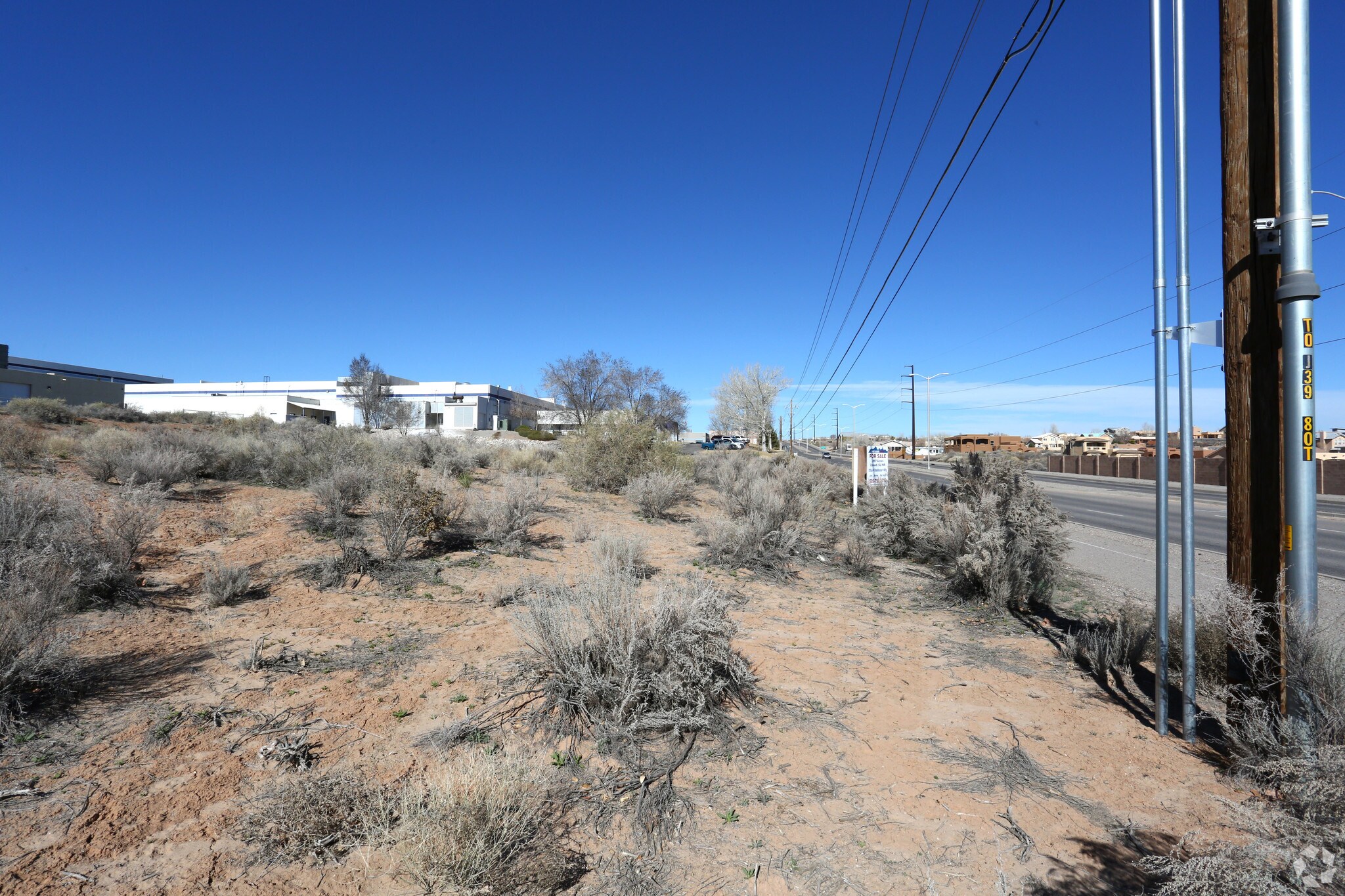 561 Vortex Rd NE, Rio Rancho, NM à vendre Photo principale– Image 1 sur 3