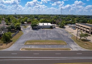 Plus de détails pour 1003 N Earl Rudder Fwy, Bryan, TX - Bureau à vendre