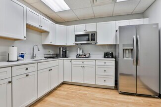 Plus de détails pour 7 Wall St, Windham, NH - Bureau à louer