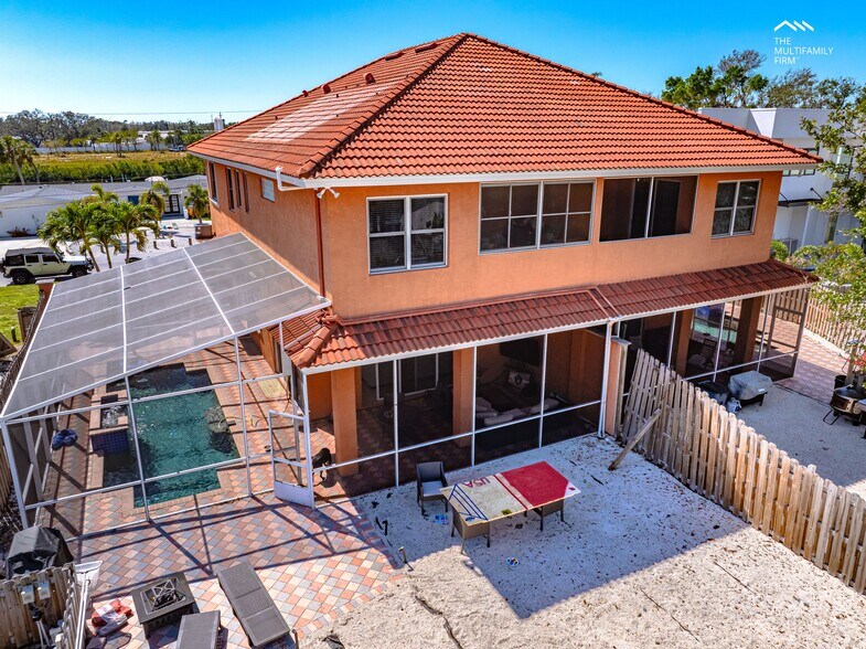 2119- 2125 Montclair Dr, Sarasota, FL à vendre - Photo de l’immeuble – Image 3 sur 7