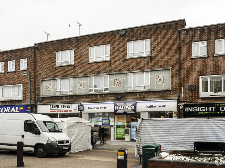 163-165 Shenley Rd, Borehamwood à louer - Photo principale – Image 1 sur 4