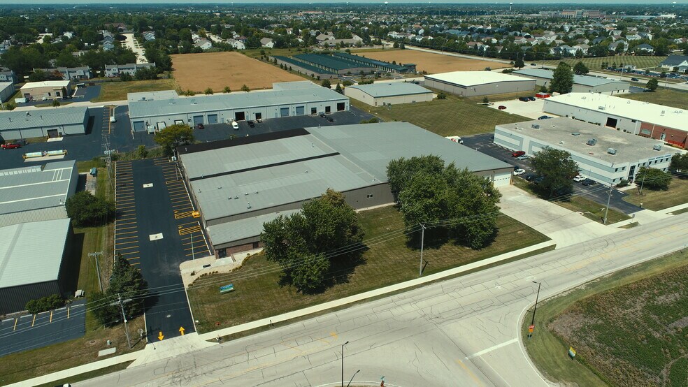 11220 E Main St, Huntley, IL à vendre - Photo de l’immeuble – Image 2 sur 9