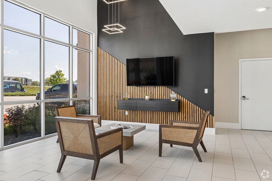 8660 N Wyandotte St, Kansas City, MO à louer - Hall d’entrée – Image 2 sur 31