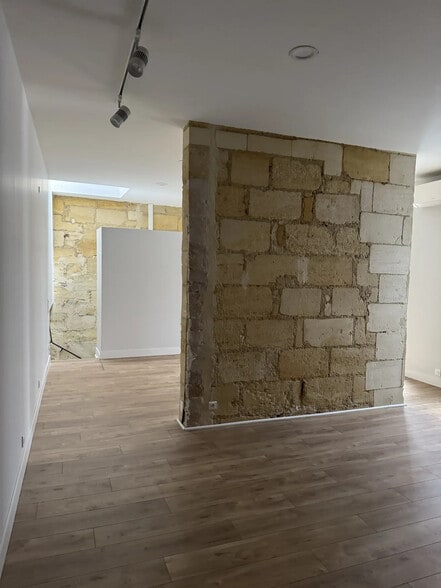 43 Cours Georges Clémenceau, Bordeaux à louer - Photo de l’immeuble – Image 3 sur 5