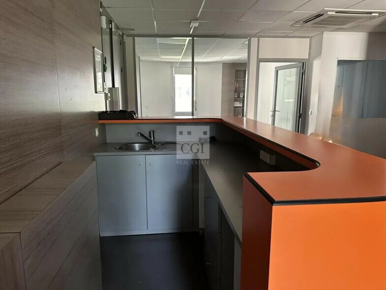 Bureau dans Meylan à louer - Photo de l’immeuble – Image 3 sur 4