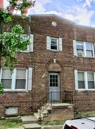 Plus de détails pour 1018 16th St NE, Washington, DC - Logement à vendre