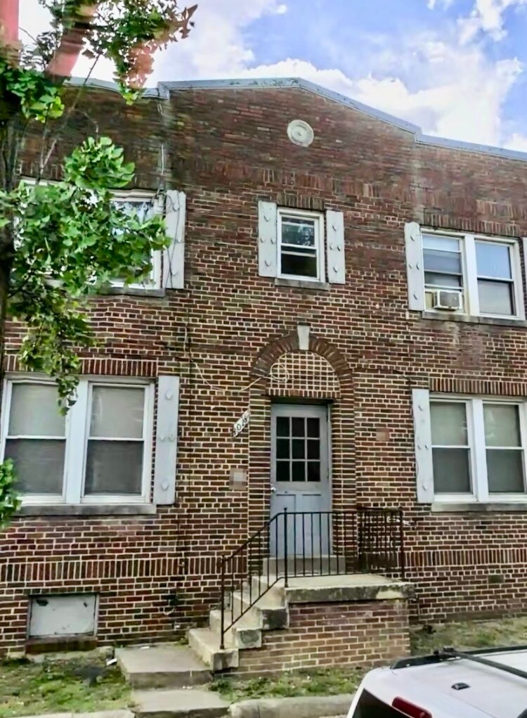1018 16th St NE, Washington, DC à vendre Photo principale– Image 1 sur 9