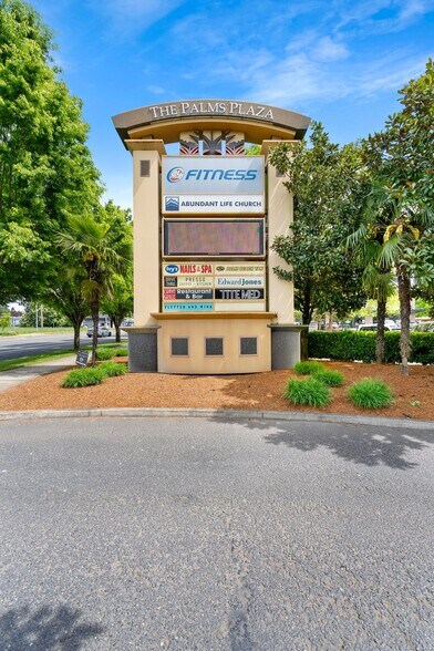 13019 NE Fourth Plain Blvd, Vancouver, WA à vendre - Photo de l’immeuble – Image 2 sur 9