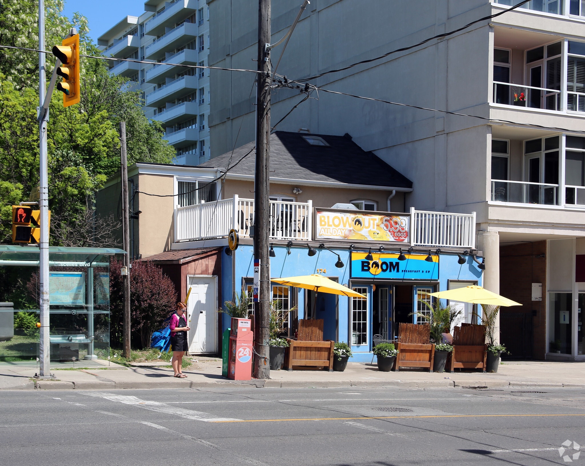 174 Eglinton Ave W, Toronto, ON à louer Photo principale– Image 1 sur 3