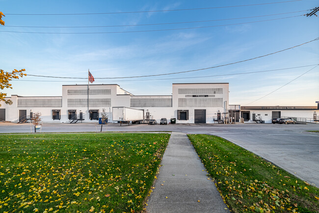 Plus de détails pour 799 E 73rd St, Cleveland, OH - Industriel/Logistique à louer