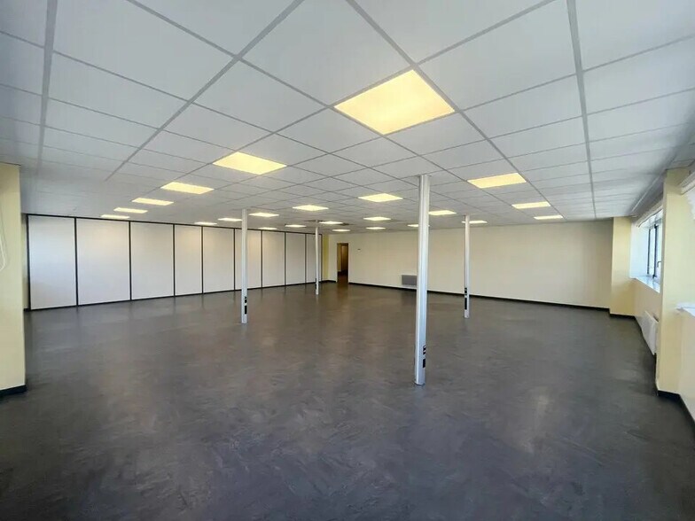 Bureau dans Le Havre à louer - Photo de l’immeuble – Image 2 sur 5