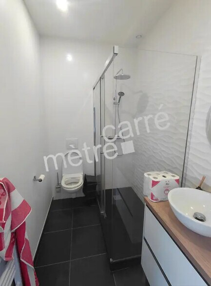 Local d’activités dans Orvault à louer - Photo de l’immeuble – Image 3 sur 6