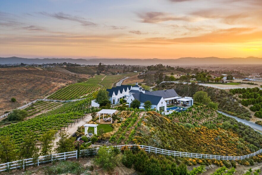 32615 Vista del Monte, Temecula, CA à vendre - Photo de l’immeuble – Image 1 sur 32