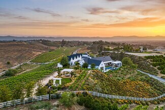 Plus de détails pour 32615 Vista del Monte, Temecula, CA - Hôtellerie à vendre