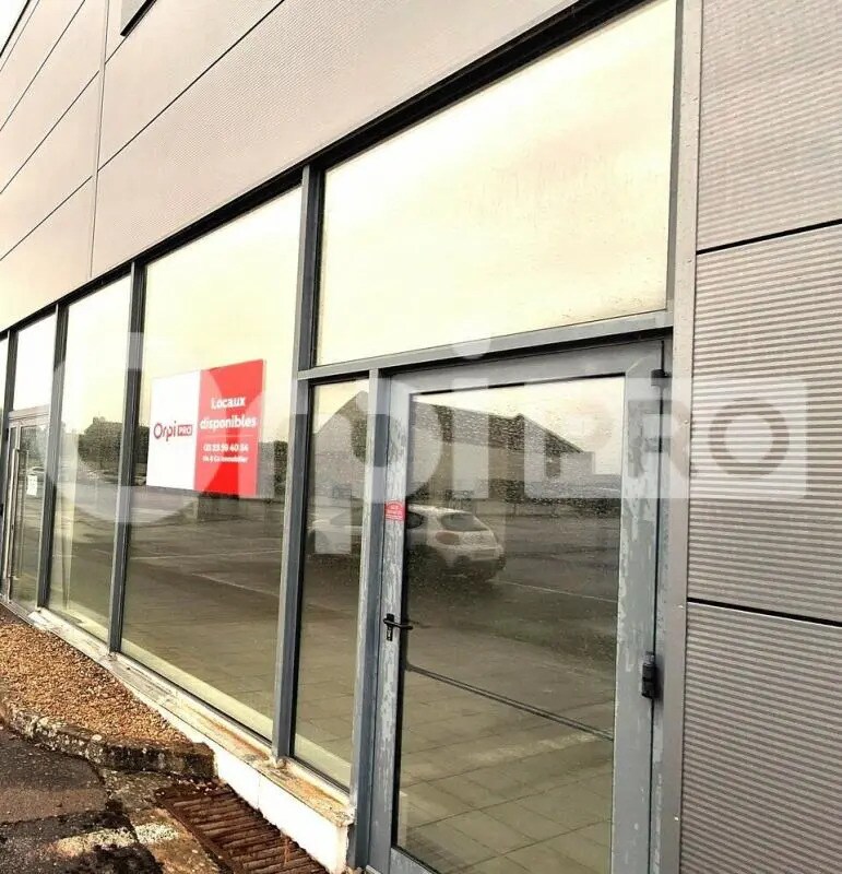 Local commercial dans Soissons à louer Photo de l’immeuble– Image 1 sur 8