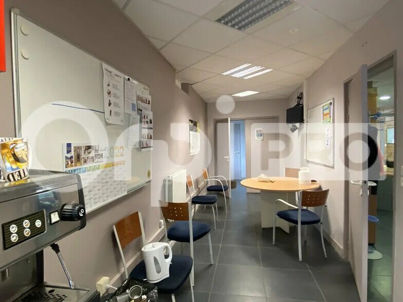 Bureau dans Le Havre à vendre - Photo de l’immeuble – Image 2 sur 8