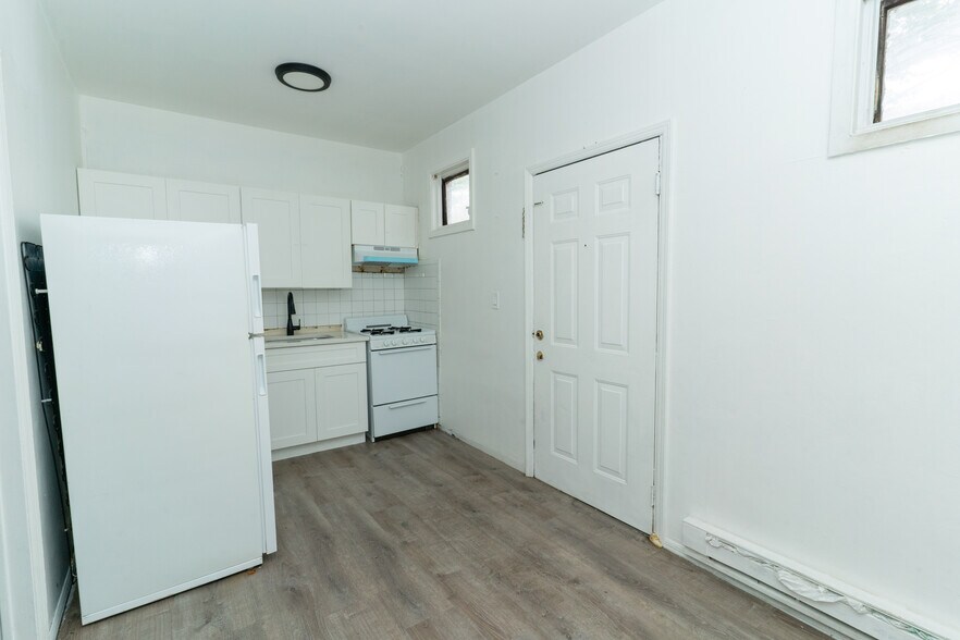 618 Elizabeth Ave, Elizabeth, NJ à vendre - Photo de l’immeuble – Image 3 sur 8