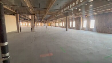330-420 S Rampart Blvd, Las Vegas, NV à louer - Vidéo sur l’annonce professionnelle 