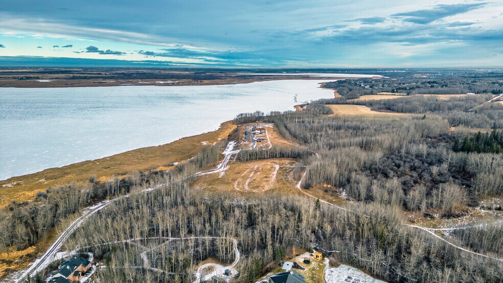 4;26;53;14;NW & 4;26;53;15;NE, Parkland County, AB à vendre - Aérien – Image 3 sur 4