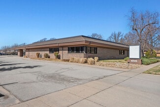 Plus de détails pour 655 N Woodlawn St, Wichita, KS - Bureau à louer