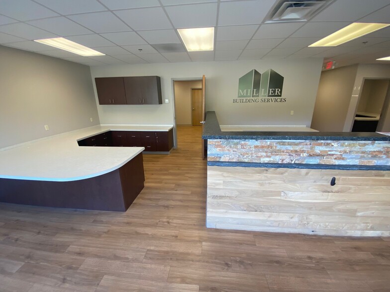10324 W 79th St, Shawnee, KS à louer - Photo de l’immeuble – Image 2 sur 6