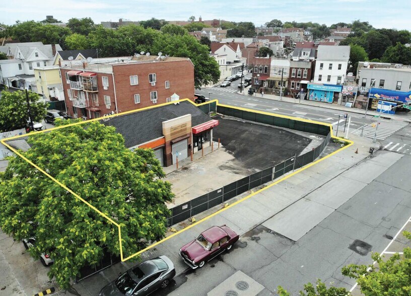 6809 Queens Blvd, Woodside, NY à vendre - Photo de l’immeuble – Image 3 sur 6