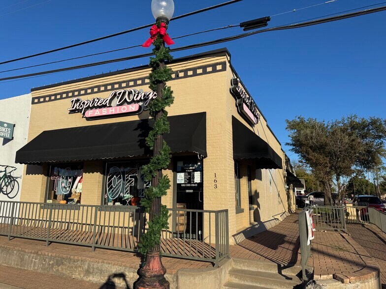 163 S Main St, Keller, TX à louer - Photo de l’immeuble – Image 2 sur 10