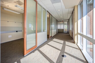 201 Resting Tree Dr, Bristol, VA à louer Photo intérieure– Image 1 sur 2