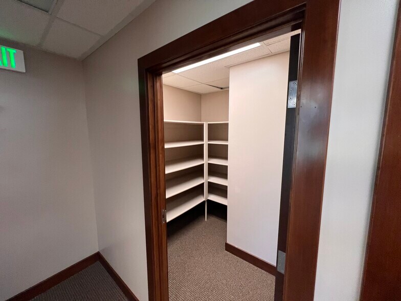 1492 E Ridgeline Dr, Ogden, UT à louer - Photo intérieure – Image 3 sur 7